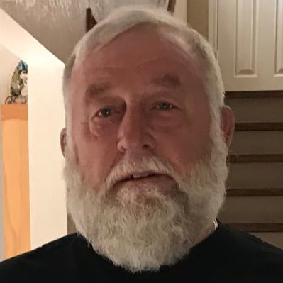 ElE97735's profile picture. 