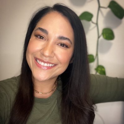 amandahhunt's profile picture. Figure-it-outer.