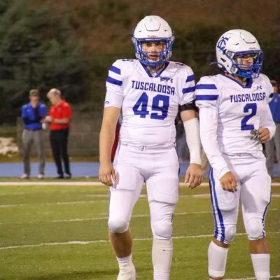 Tuscaloosa county high c/o ‘24 Football |MLB| |DE| |LS| |OLB| 6’2 205| 3.9 GPA Number 205-765-2810 https://t.co/dwh3f4RdSQ