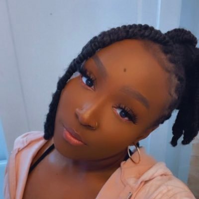 newdaniplz's profile picture. 