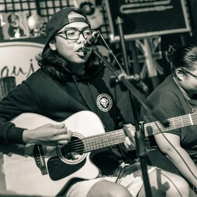 C H I L L 👌 guitarist at @eyecandymusicph