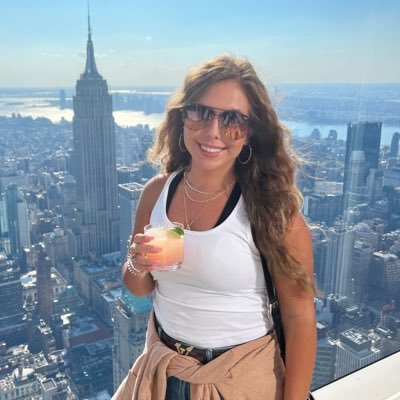 abbyl0ng5's profile picture. utk ‘21 🍊