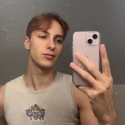 tommywalkowiak_'s profile picture. a day in the life