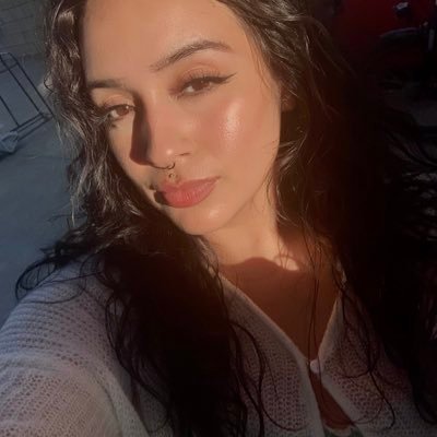 Pretzlenepper's profile picture. 🦋🌺🌜• pan • she/her