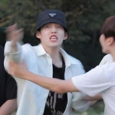 jamstayybigwin's profile picture. she/her