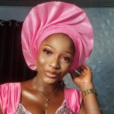 __Iremide's profile picture. GOD❤ 1 Cor 13, 2 Cor 3:18 || A product of grace. Eledumare's masterpiece. Yoruba by Choice.