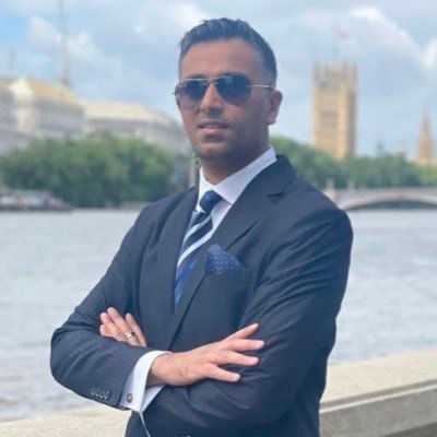 Tech Disrupter. Innovator. Business Council Member @forbes ✍🏽 Advisory Board @bruneluni. Podcast @suitsntracksuit. Founder. *Views my own* #digital #tech #AI