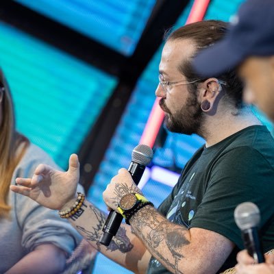 CEO & Lead Developer @ https://t.co/JjAqFOK88d - Anti Crypto, Crypto Enthusiast. Thoughts are my own or whatever.