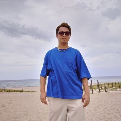 simizu_0511's profile picture. 津山東高校→近畿大工学部化学生命工→💊