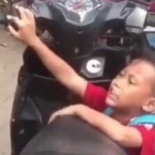 aarfmhmdd's profile picture. Terima jasa Mencintaimuu💜🧡💛Garansi Seumur Hidup💯💯