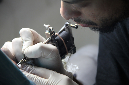 MarceloCruzTat2's profile picture. Marcelo Cruz tatuador há 17 anos. Descobri o gosto por desenho aos 10 anos de idade, e sigo até hoje desenvolvendo meus talentos a cada dia!