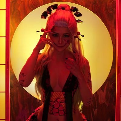 ファビュラスに生きてる昭和生まれ。セラムン限界オタク🌙セラミュも大好き♥️コスプレイヤーだったアカウント。NL薔薇百合何でも好きな雑食。コス置き場→#rum1kos イエベ秋、2nd春 骨ストクール顔 尊敬する人✨️月野うさぎ、叶姉妹、遠坂凛🌹✨️推し⇒NiziUまこちゃん🌈ひなちゃん(YouTuber)