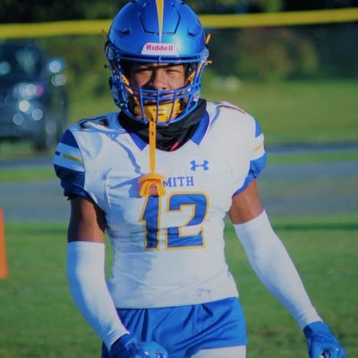 Treshun Bradley 3.7 gpa🧠 honors📚 5”10 165 WR/DB C/o 2026 Oscar F smith high🐯💙 email: treshunbradley@gmail.com phone number: 7576476000