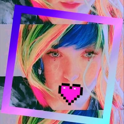 (◔◡◔) Female electronic music producer bringing you a mix of meditative music styles including minimal, lofi, trap, and chill.