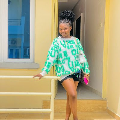 favour_mena's profile picture. Always be happy❤️🥰🦋😘