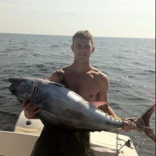 Hynzie93's profile picture. 