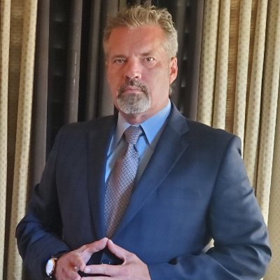 usdrscott's profile picture. 