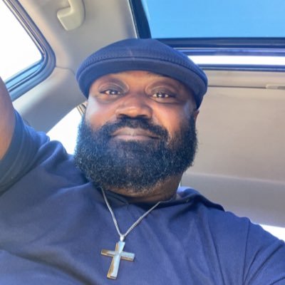 GOD FEARING,,father,guitar🎸 player,Singer🎤,Bag chaser🎒,business owner🚛,cool as a polar bear toenail, loyalty ova everything 💯
