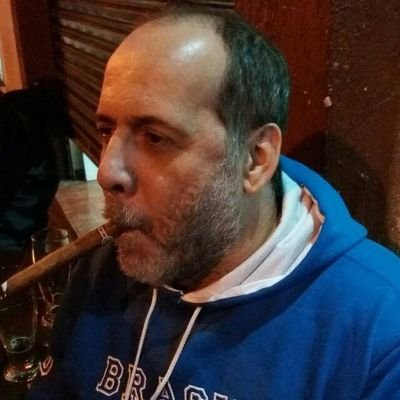 Economia, TI, Política
jazz, rock e blues
livros, cinema, teatro
direita volver, esquerda go out