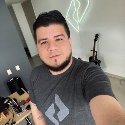 Bebo café y se cosas… Senior Frontend Developer & Shopify Expert at Beckett Simonon
