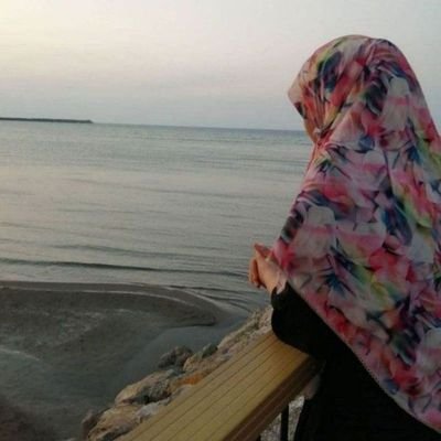 ﷽ دختری از دیار میرزا،
رزمی کار
،سوارکار،دو قاشق مرباخوری نقاش!
