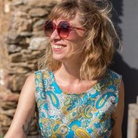 Júlia Baena (@bibliojuvenil) 's Twitter Profile