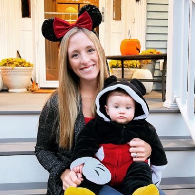 SEL Teacher @ HMS🐾 🦋 Part-Time Book Worm 🤓 Mama to Hayes 💙 Forever a TS & Patriots fan 🏈✨ https://t.co/ZffM7wVVoE