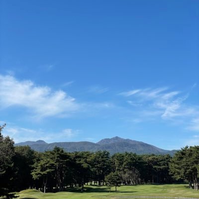 ゴルフをこよなく愛する50代のおっさんゴルファー⛳️ 20年前にゴルフを始めて訳あって中断／1年半前から再開しました🏌️‍♂️ ⚪️ベスト78／ハーフベスト37 ラウンド記録や練習記録として使っていこうと思います／南関東がメインです／無言フォロー失礼致します