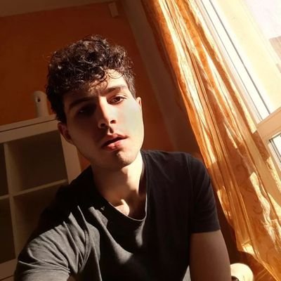 Sistema aleatorio a tempo continuo altamente nonlineare📡 Romantic Daydreamer 🏳️🌈 ♥️- INFP-A ☺ More 🦊 than you think