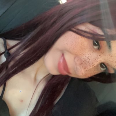 bbussrraaaaa's profile picture. 