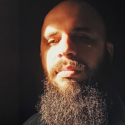 Andersonon2's profile picture. Agora tenho uma newsletter, falando um pouco sobre a minha visão de mundo sobre isso.

Palmeiras
Antifascista
Esquerda