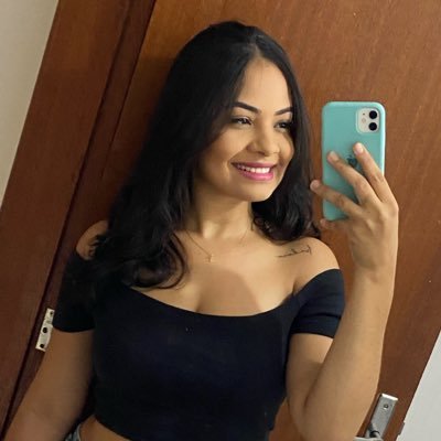 Deus me motiva ser uma pessoa melhor todos os dias 🦋