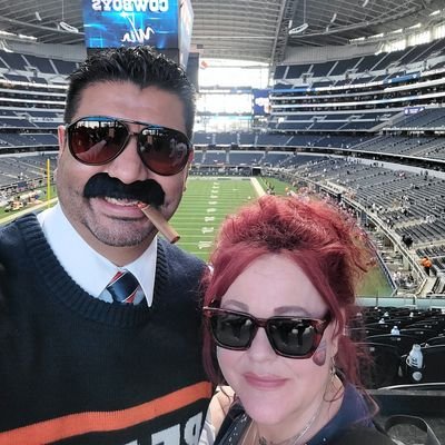 Love sports, especially Da Bears. Here for the sports, music, and comedy.