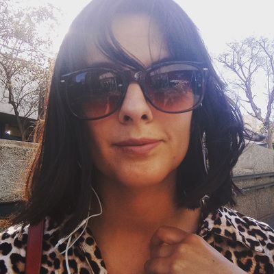 Morena pálida/Animalover/Vegetariana/Conejo de fuego/Intensamente en rodaje/Quiero ser escritora
