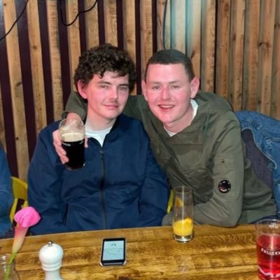 chrissyev92's profile picture. M.E//L.E//THFC✌️⚽️⛳️🏈🦅🎸