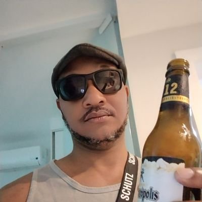 ★彡 Pai, botafoguense, marido e filho! - Adm UFF Macaé
☭ Venceremos....
Integrante do GIPP - Grupo Interdisciplinar de Pesqu. em Gest. e Políticas Púb.