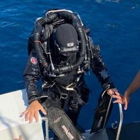 #vegan since 50 years, plastic surgeon by trade with a personal interest in rapamycin and anti aging. Rebreather diver, aviation lover. Not posting about my job