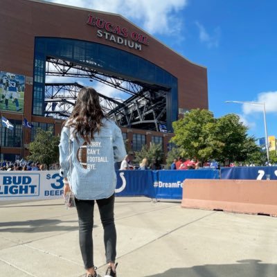 Dog Mom, @Colts fan #ForTheShoe, Indy 💙