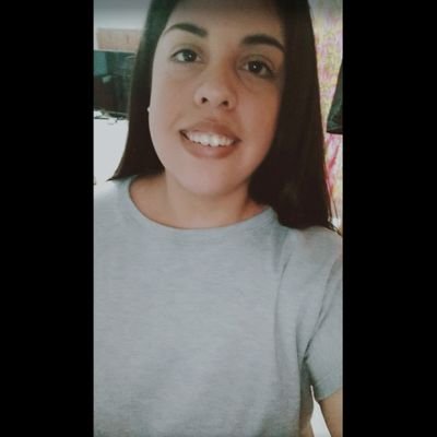 Alduuarias2's profile picture. -Jamás se va lo que queda abrazado al alma❣-
Técnica en enfermería 👩🏻‍⚕💉💊
❤•Keylor• •Oliver•❤