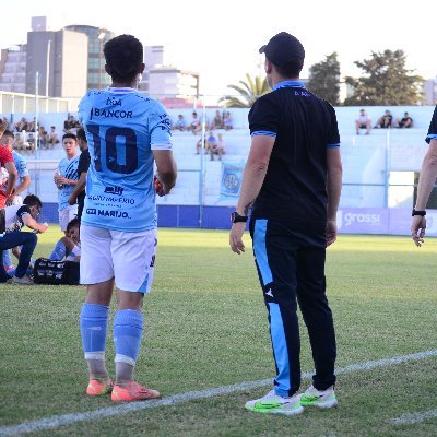 Coordinador del fútbol Juvenil A.A.Estudiantes de Río Cuarto.
Profesor de Educación física. Docente adscripto en S.D. CONJUNTO en la UNRC