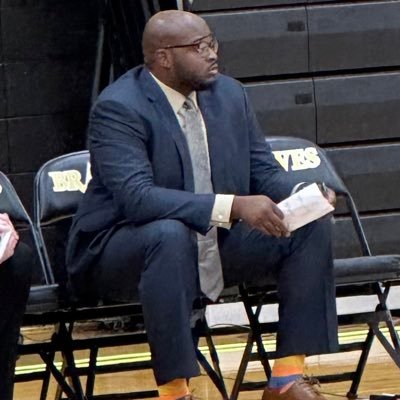 Assistant Men’s Basketball Coach @bhc_hoops/ UD Alum/ Father of 4 #GirlDad/ ball is life/