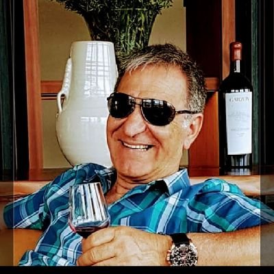 Nayib04591609's profile picture. me divierte el trabajo y los viajes