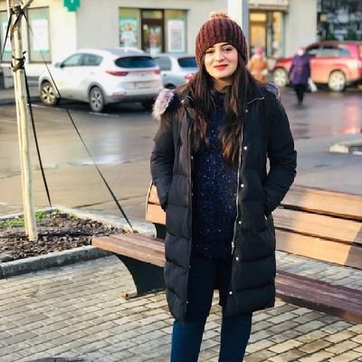khan_sana44's profile picture. Medical Doctor👩‍⚕️ Turned Entrepreneur 📊|