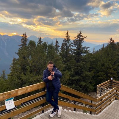 Raypena92's profile picture. RI / Politólogo / PNL / Soy de los antiguos que creen tweeter es para ver noticias…