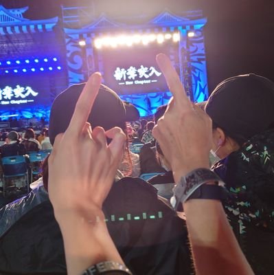 母と共にBE:FIRSTとMAZZELがメインですが、BMSG全体をゆるりと追っかけしております💗オン眉な丸顔でうろちょろしております。BMSG全アーティストだいすきです💗💗一応、Architectの住民票を取得してます🏡無言フォロー失礼します🙇次の参戦:9/15,27.10/6