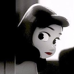 evam_r's profile picture. Apasionada de la fantasía, la ciencia ficción y el terror. Cinéfaga y lectora insomne. “ Y los sueños, cine son”. 🎬📚✨