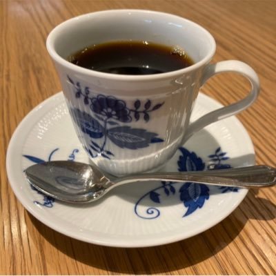 早生まれ小4&小1姉妹の40代母。端くれおうち英語勢、発達グレー長女はDWE卒業生🎉→MK受講中。次女→大手英語教室&日本習字。姉妹習い事🩰ディズニー好き。ADHD母→英語と日本習字挑戦中。子供の事、自分の過去の経験談やオチのない話をひたすら呟きます。共通点ゼロの方、副業系、エロ垢報告&ブロックします。
