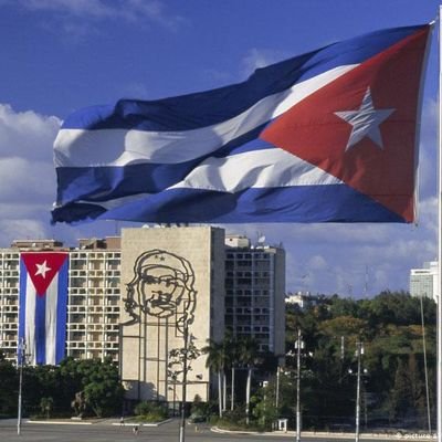 Cubano, defensor de mi Patria, hijo de Martí, Fidel, Maceo, Che, Gómez.