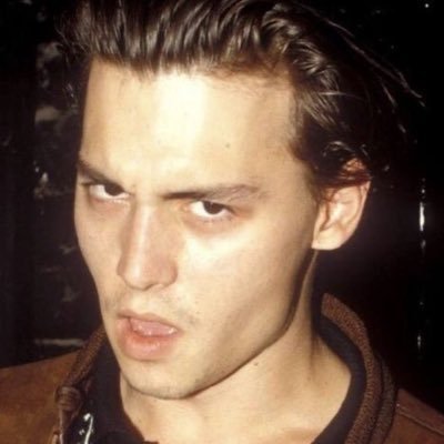hrryslunar91's profile picture. ı’m in love with Johnny Depp.