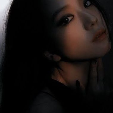 mscha25's profile picture. half goddess, half hell